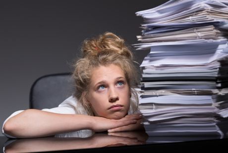 auto entrepreneur débordée par papiers